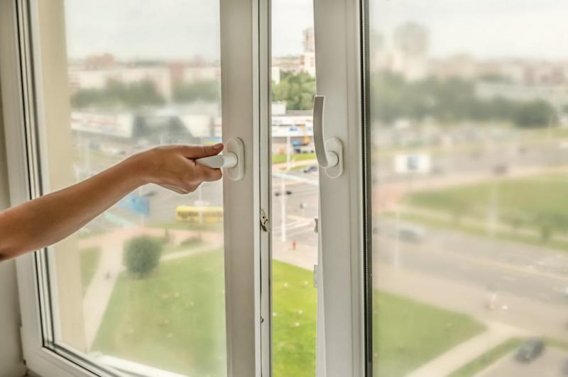 Pose de fen&ecirc;tres &agrave; P&eacute;riers, guide complet pour une isolation parfaite